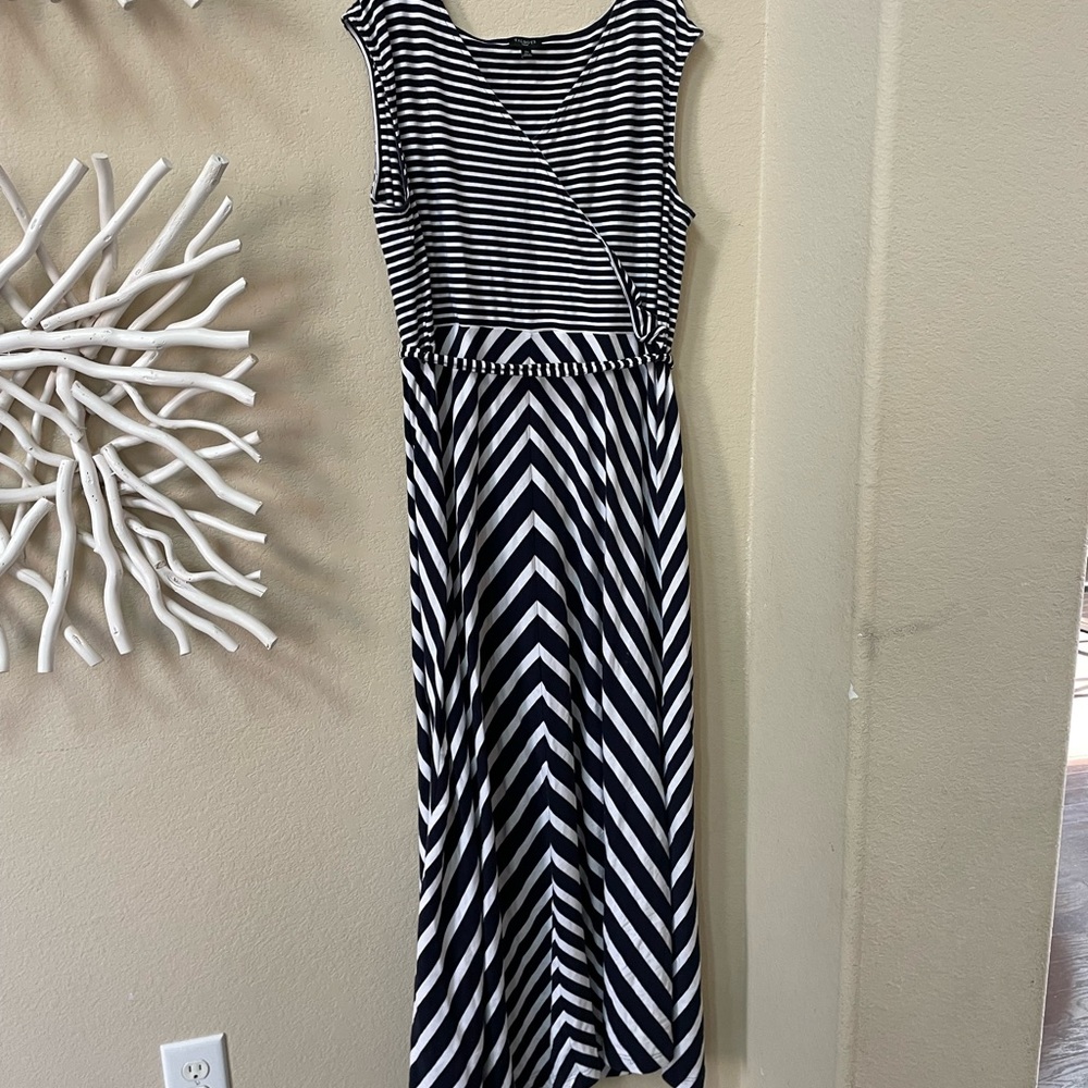 Talbots navy blue and white maxi dress with tie